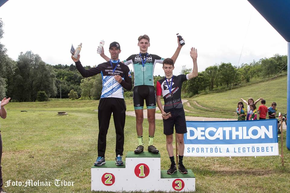 Felnőtt kategória dobogósai: 1. Baranyi Áron, 2. Frölich Tamás, 3. Csuja Bálint 